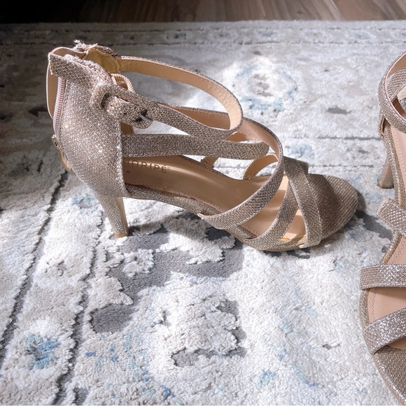 Maripe Elissa Metallic Gold Heels Size 8.5 M - Picture 3 of 8